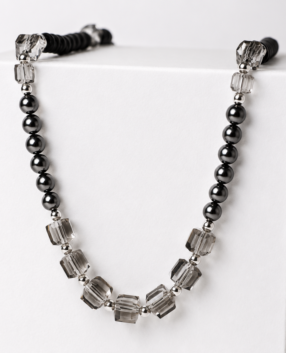 COLLANA NOCTIS